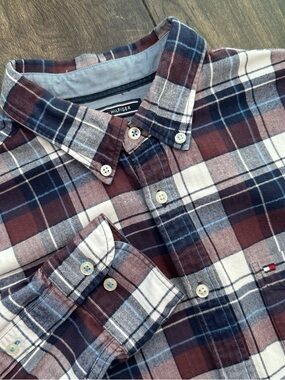 Tommy Hilfiger Plaid Button Down - Mens Medium - New York Fit - Burgundy Navy